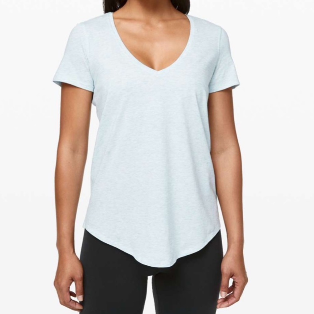 NWOT Lululemon V-Neck Love Tee Size 4 Heather Blue